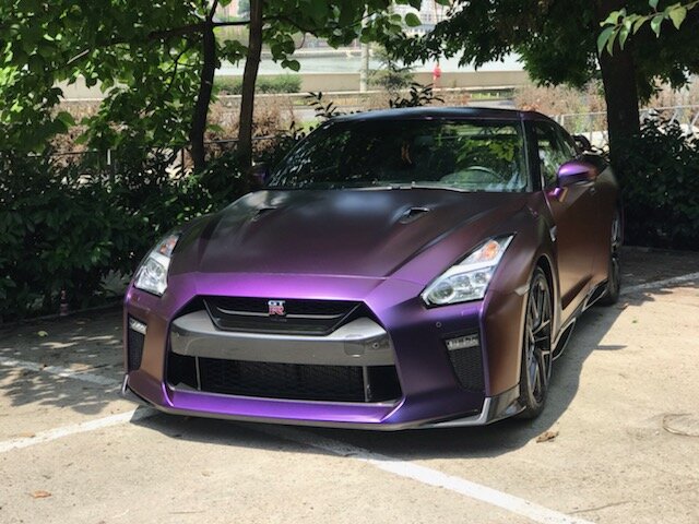 Nissan GTR фиолетовый хром