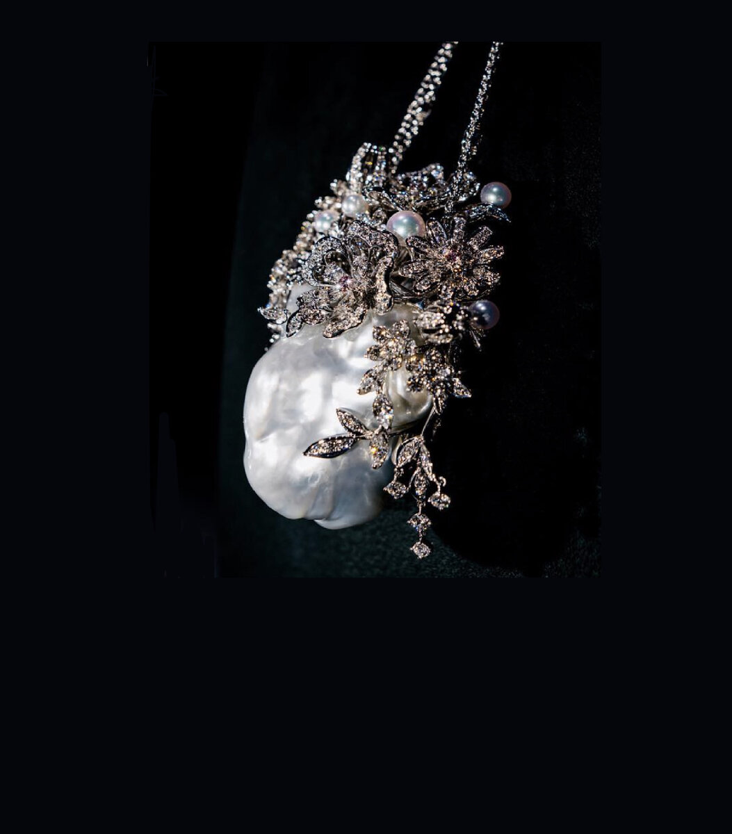 Жемчужина Южных Морей в форме барокко. Источник фото: instagram.com/official_mikimoto
