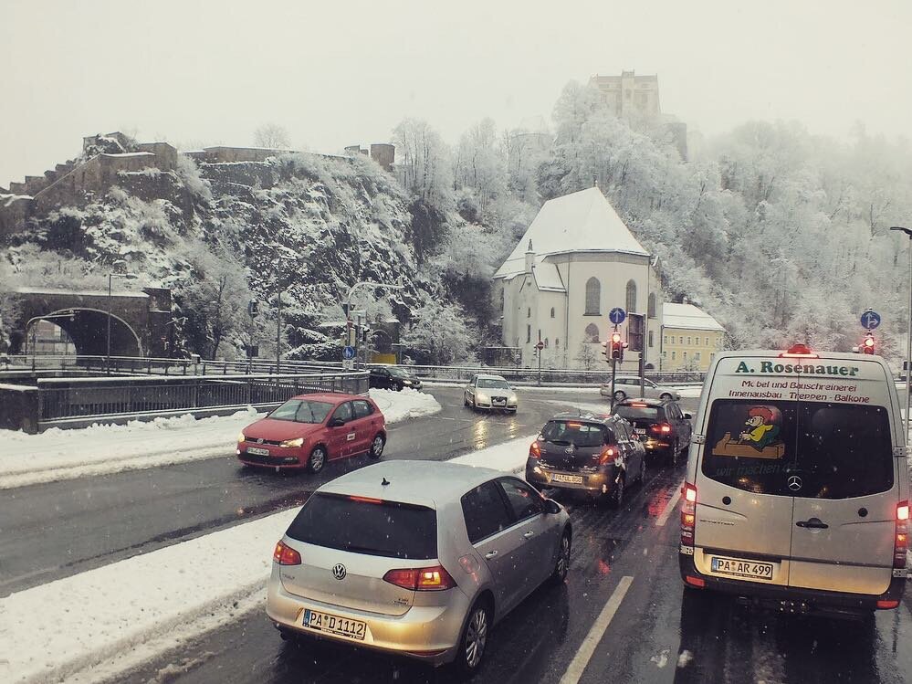 В добавок к этому, мне нравится делать фото #в_пути🚚. Не то, что бы я претендовал на звание лучшего фотографа, но все же я в числе любителей делать фото, а так же записывать короткие видео. 