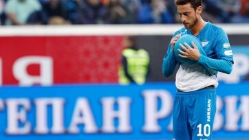 Фото: championat.comПо словам рулевого питерской команды, против стамбульцев точно не сыграют Кристиан Нобоа(не заявлен), Далер Кузяев, Клаудио Маркизио, Александр Ерохин и Олег Шатов (все – травмы), сообщает Sport24.ru.
