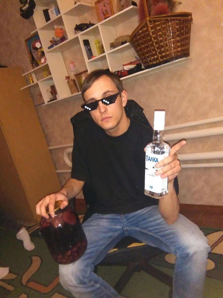 Я обычный парень из небольшого города, поэтому и творчество мое понятно и просто каждому.