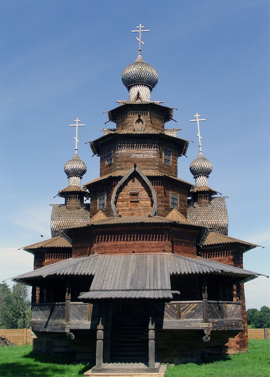 Источник фото: https://pixabay.com/ru/photos/суздаль-россия-деревянная-церковь-3095666/