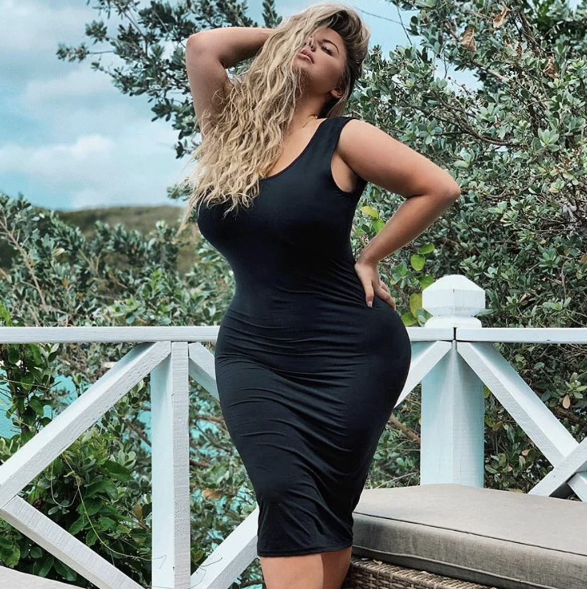 instagram.com/ashalexiss/