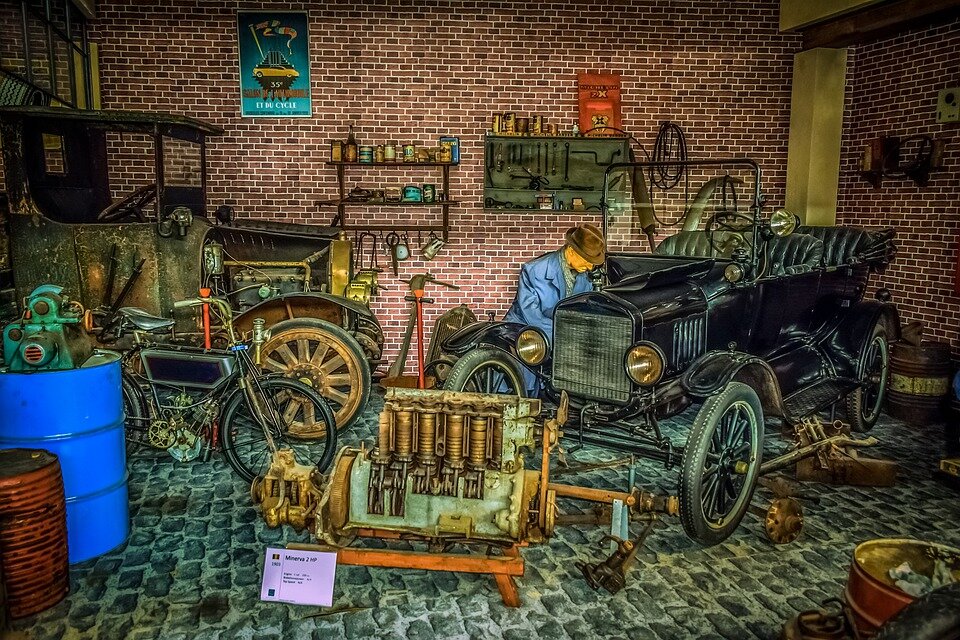 https://pixabay.com/ru/photos/%D0%B3%D0%B0%D1%80%D0%B0%D0%B6-%D1%80%D0%B5%D0%BC%D0%BE%D0%BD%D1%82-%D0%B0%D0%B2%D1%82%D0%BE%D0%BC%D0%BE%D0%B1%D0%B8%D0%BB%D1%8C-%D0%BC%D0%B5%D1%85%D0%B0%D0%BD%D0%B8%D0%BA-4417046/