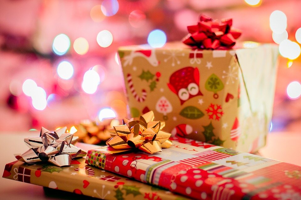 Сладкие подарки – один из самых ходовых товаров перед Новым годом. Почему бы на этом не заработать?  В чём суть?