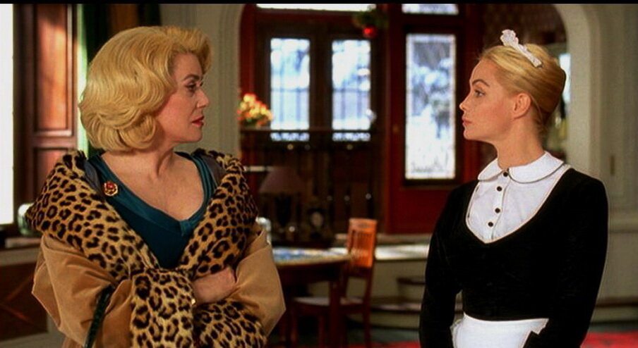 Фанни ардан и катрин денев. Фанни ардан 8 женщин. Фанни ардан 8 женщин. Катрин денёв 8 женщин. Фанни ардан и катрин денев в фильме.