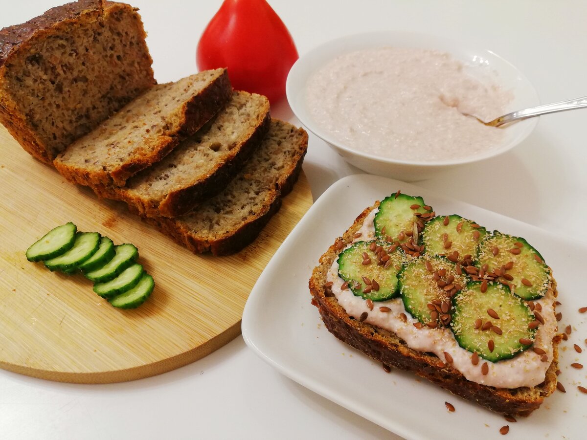 Бутерброды с риетом. Фото автора.