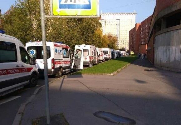 ПОДОЖДЕМ  --- АВОСЬ КТО  -- ТО  НЕ УСПЕЕТ.