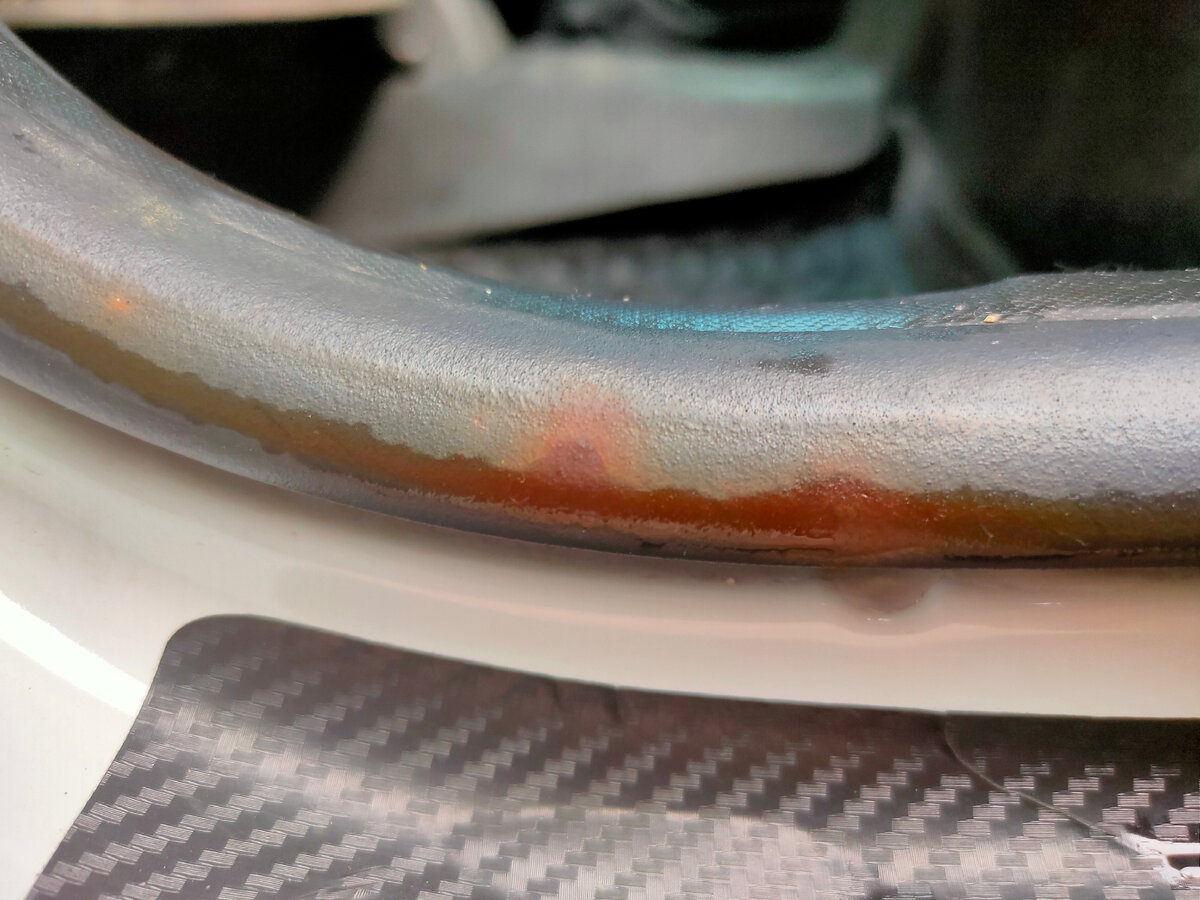 Сам уплотнитель.