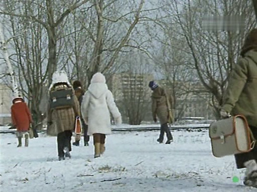 Фильм снимался в Москве, в доперестроечные времена (1984 г.), в окрестностях Речного Вокзала. Конкретно это место - Парк Дружбы