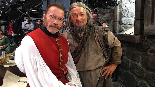 Арнольд Шварценеггер и Джеки Чан в фильме «Тайна печати дракона»