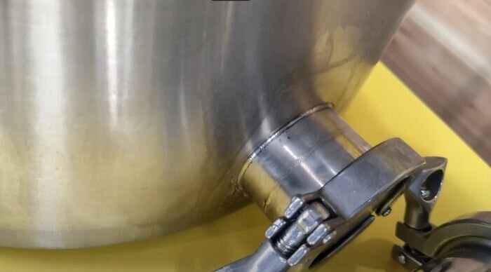 Сварные швы у входа под ТЭН.