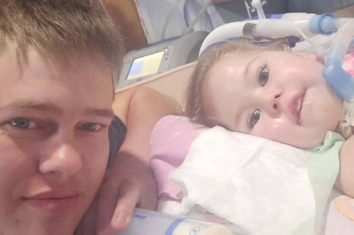    Александр Вихарев пояснил, что никаких сборов сейчас семья не ведёт.