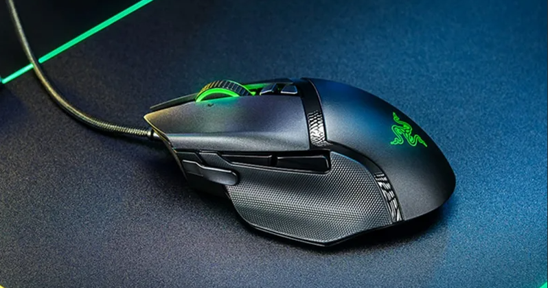 Лучшие мыши 2022. DEATHADDER v3. Razer Basilisk x Hyperspeed батарейки. Лучшие игровые мышки. Бюджетные игровые мышки.