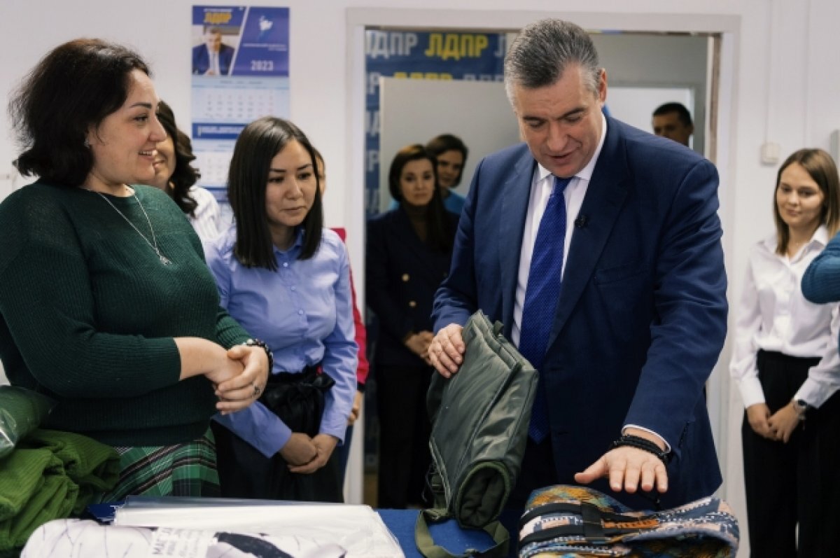    Плечом к плечу. Кто объединяет волонтеров всей России