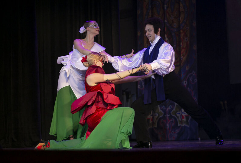     «БАХЧИСАРАЙСКИЙ ФОНТАН» 12+Хореографический спектакльфото: yelizarov.dance