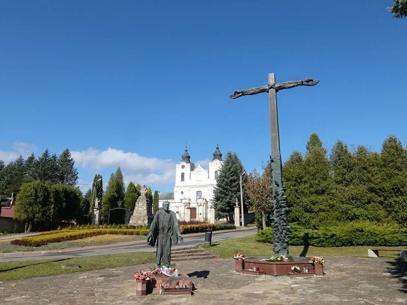      Дукельский мемориал, посвящённый Восточно-Карпатской операции.