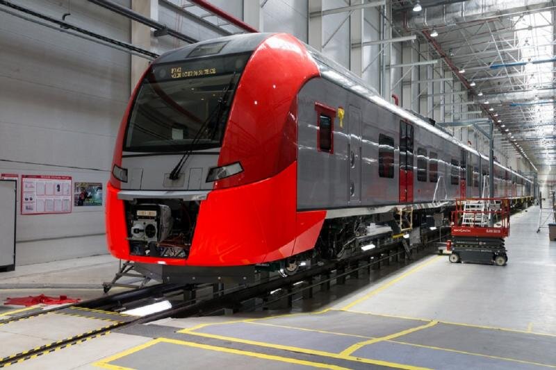 Ласточка екатеринбург североуральск. Ласточка екатеринбург красноуфимск. Электропоезда ласточка уральские локомотивы. Скоростной электропоезд ласточка. Электропоезд ласточка синара.