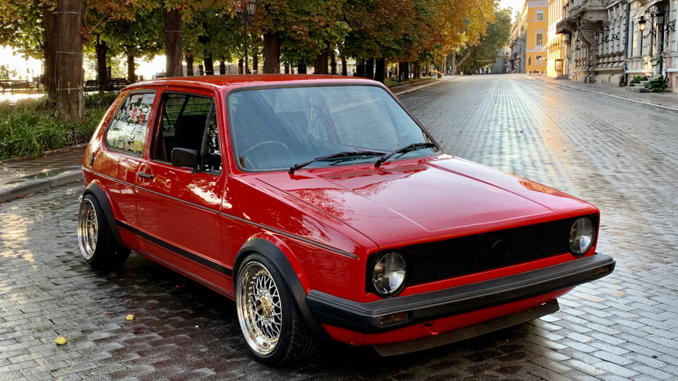                                                        Volkswagen Gold MK1