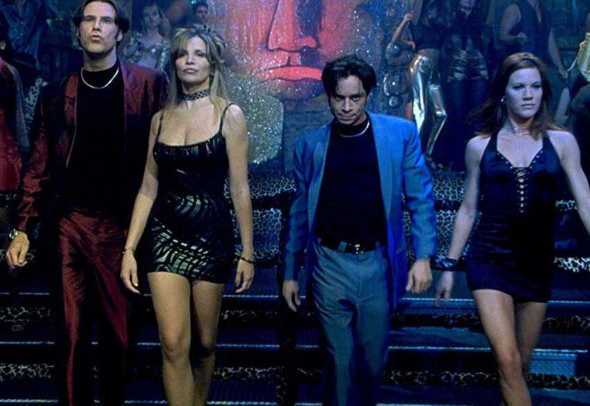 Даг и Стив сновыми подругами зажигают в клубе, незабываемое мероприятие.