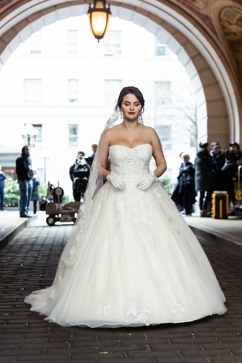 Селена Гомес в свадебном платье