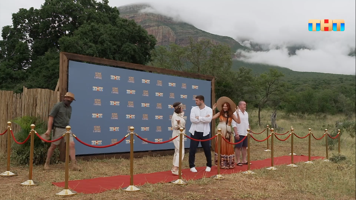 такие все довольные...пока...еще..