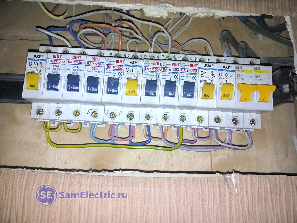 Какой нужен автомат на розеточной линии? 63А не предлагать! |  СамЭлектрик.ру | Дзен