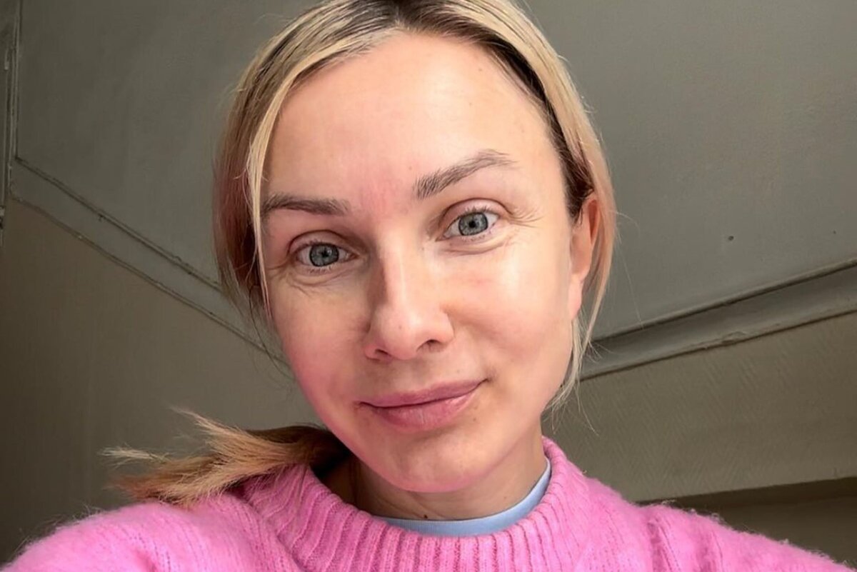     «Жуткая боль, вскрытие абсцесса и море слез»: звезда «Дома-2» Настя Дашко перенесла операцию на горле