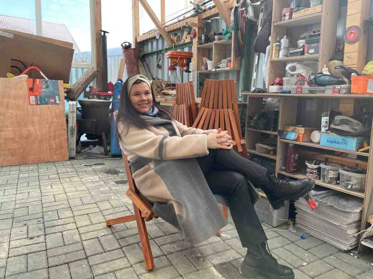 Ксения в своем гараже.