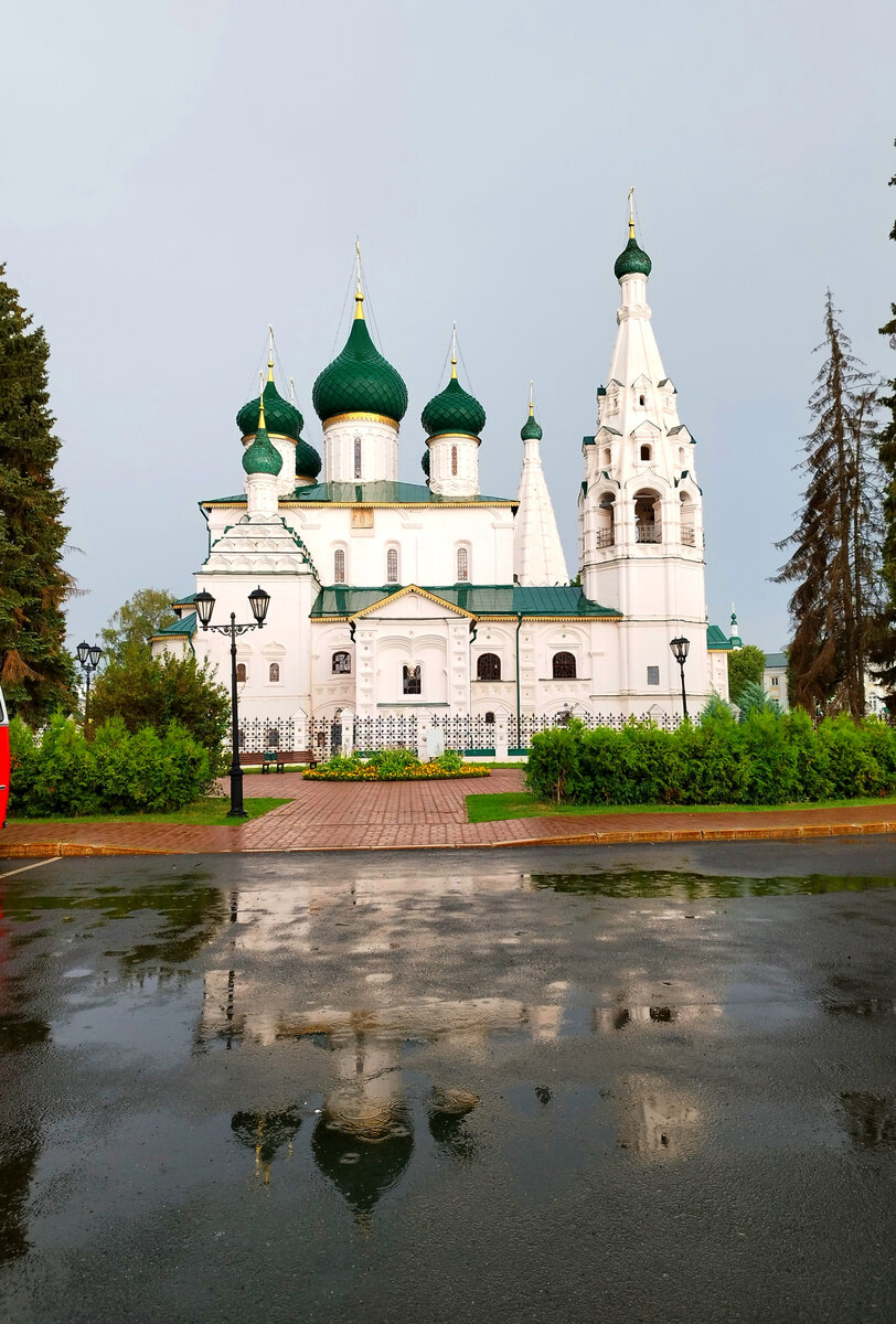 Храм Илии Пророка после дождя