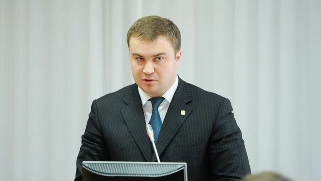     Опубликовали сразу 4 распоряжения врио губернатора Виталия Хоценко.