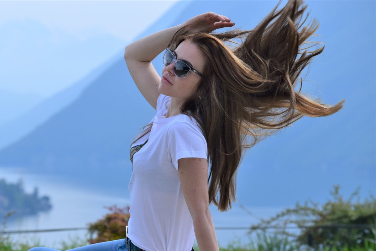     Какие уходовые средства для волос бесполезны: мнение стилиста по прическам