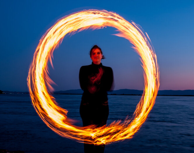 Игры с огнем на берегу Амура