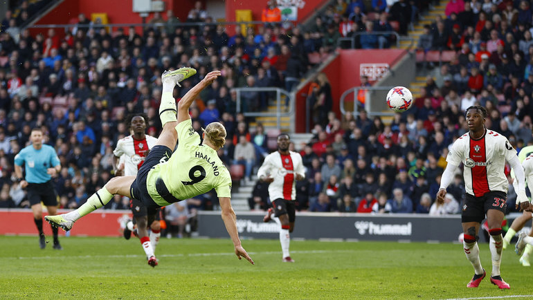    Эрлин Холанн («Манчестер Сити»). Reuters