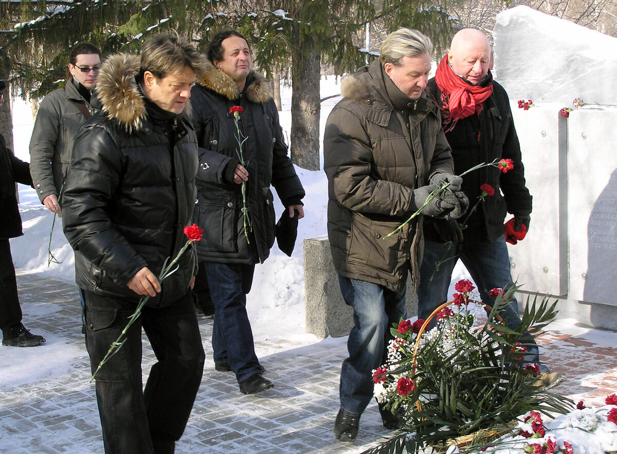 ОСТАТЬСЯ В АМЕРИКЕ «ПЕСНЯРАМ» НЕ ПОЗВОЛИЛО ВОСПИТАНИЕ | Однажды в Тольятти  | Дзен