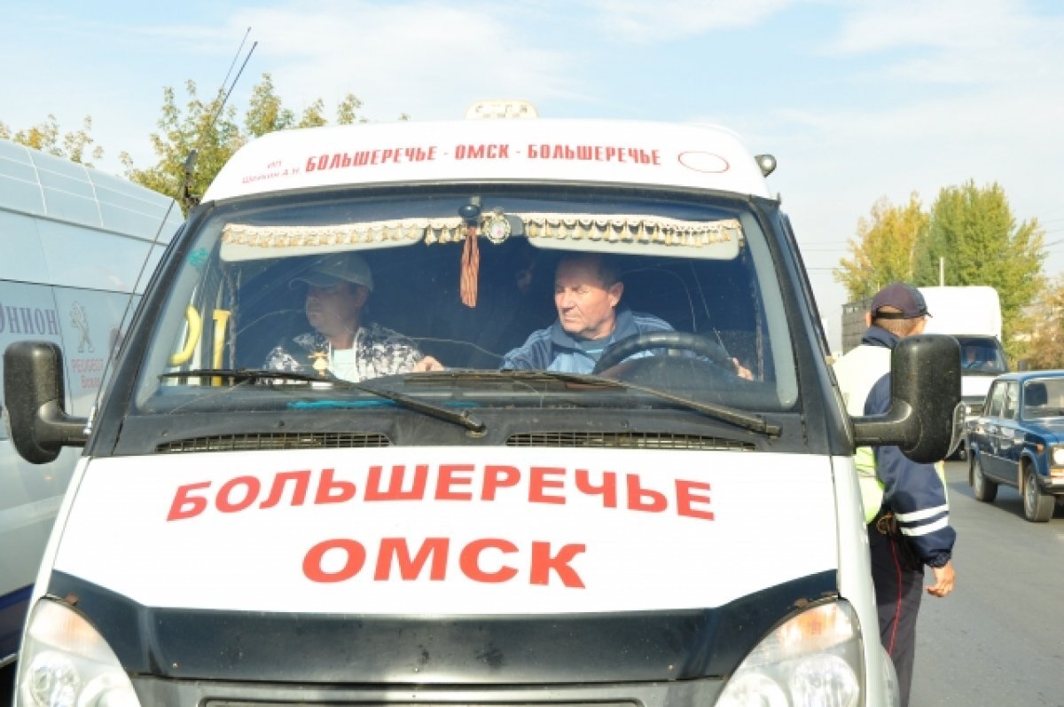    Омский перевозчик лишился 10 маршруток из-за многомиллионных долгов