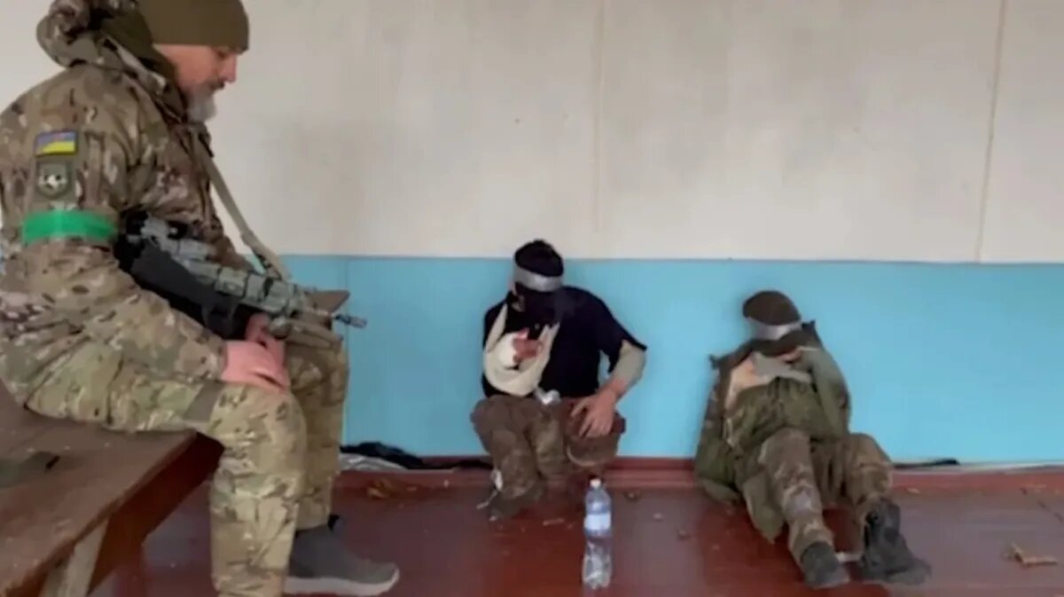 Семья узнала близкого на видеозаписи. Фото: кадр из видео