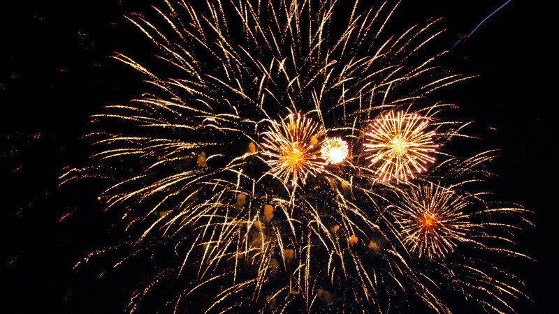     Салют в Барнауле. 9 мая 2022 года. Дарья Беркетова, altapress.ru.