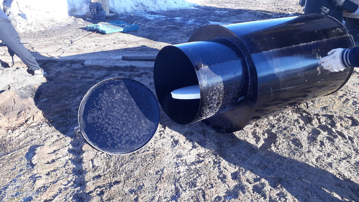 Стальной кессон. Подготовка к установке на скважину