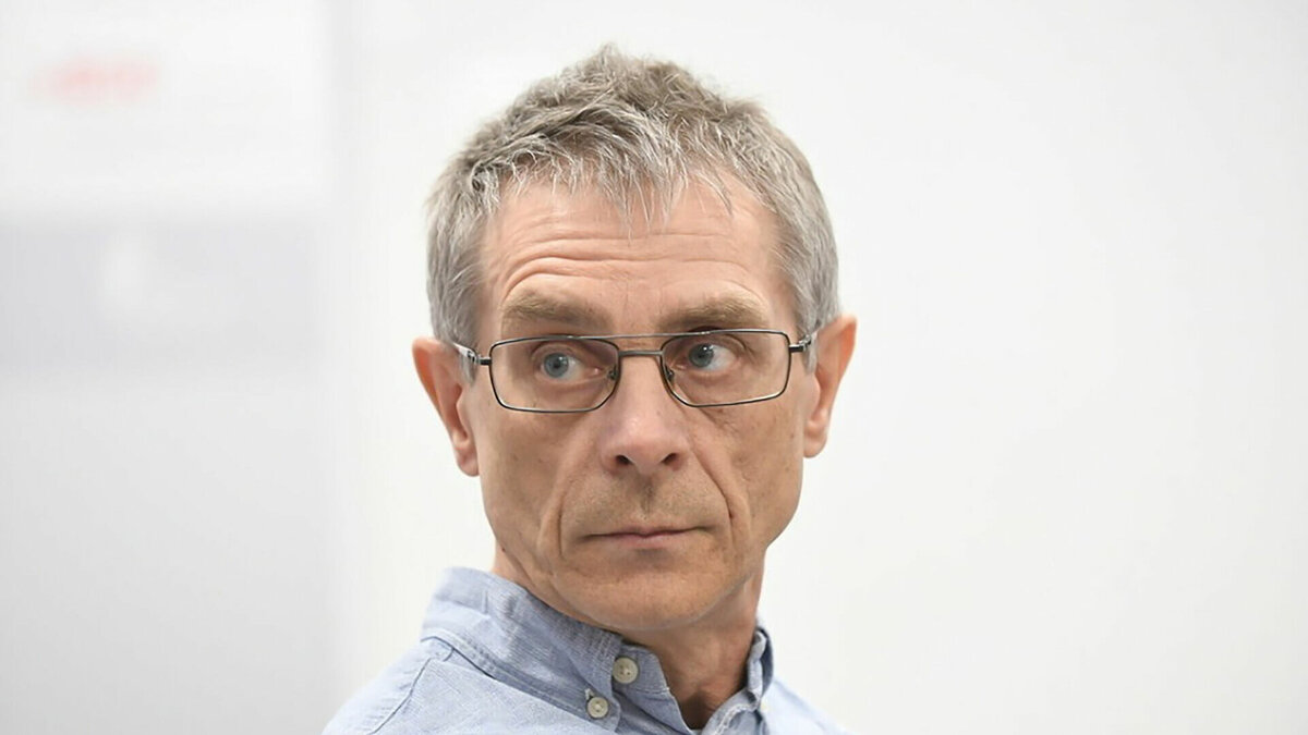     Мнением с «КарелИнформом» поделился известный политолог и бывший руководитель Союза журналистов РК Анатолий Цыганков.