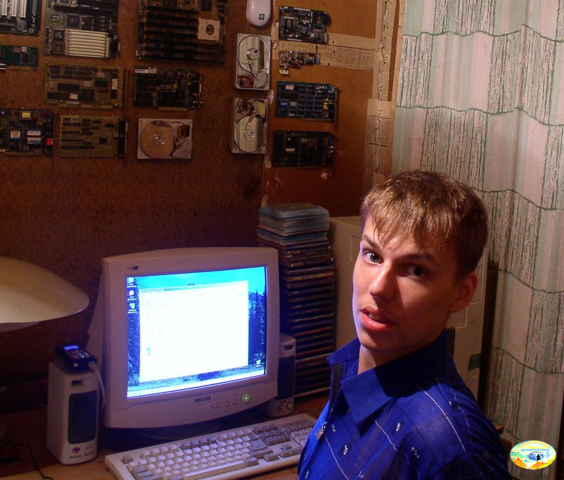 В этот день в семье Свитневых случилось несчастье – погиб их 21-летний сын Дмитрий: «Мы - существа, сотканные из света», так говорит мой сын Митя по инструментальной транс-связи: «Вы - лучистые у Господа!». 