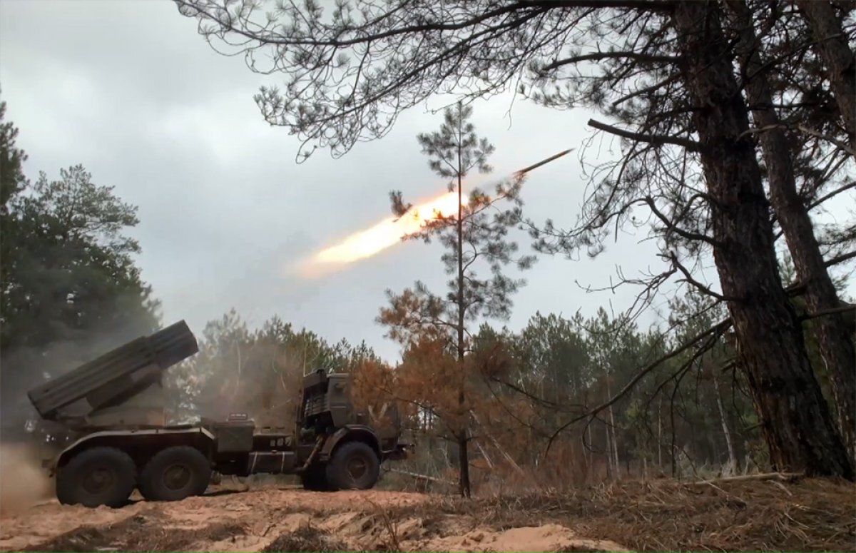    МО РФ: потери ВСУ в зоне спецоперации за сутки превысили 620 человек