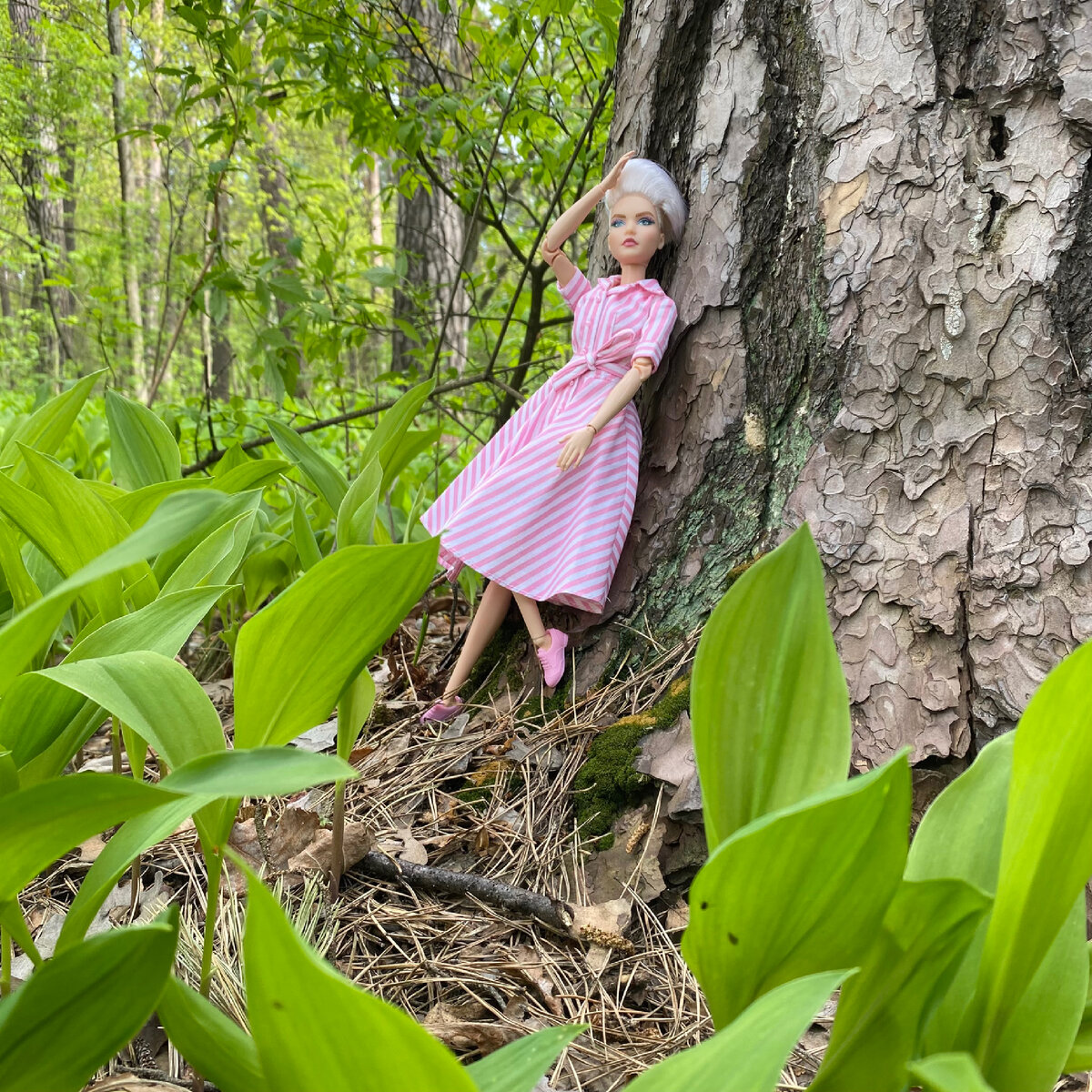 Ландыши еще не распустились тогда.