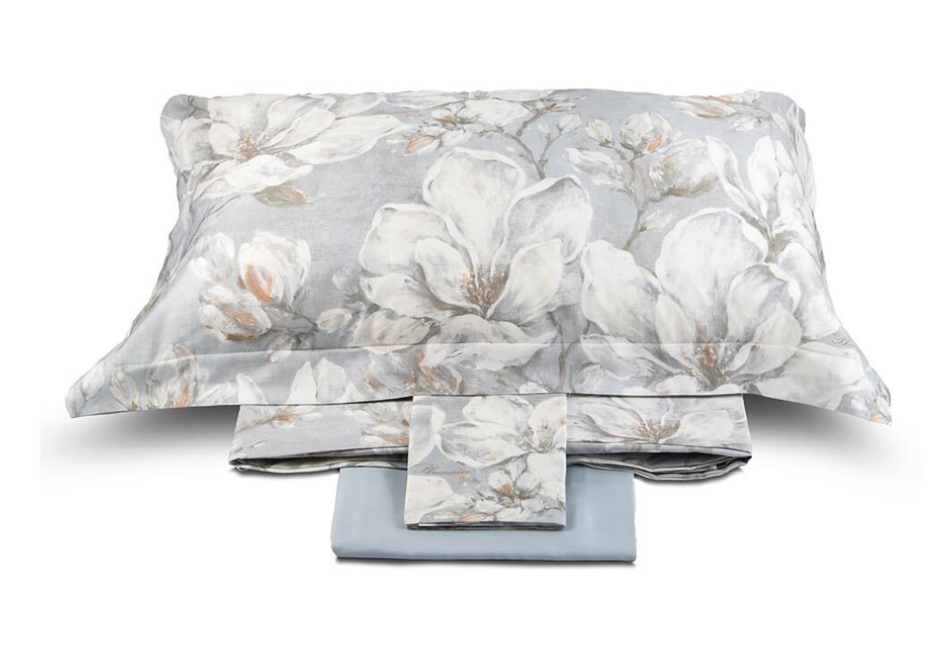 Цветочные принты от Blumarine всегда сдержаны и элегантны