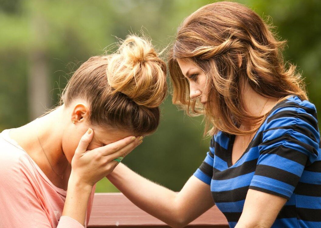 Неправильный подход к понятию "настоящая дружба", как и при любых других видах отношений, может сильно ранить другого человека. Что такое дружба? Что лежит в основе дружбы и почему настоящих друзей найти сейчас очень сложно. Фото взято из открытого источника