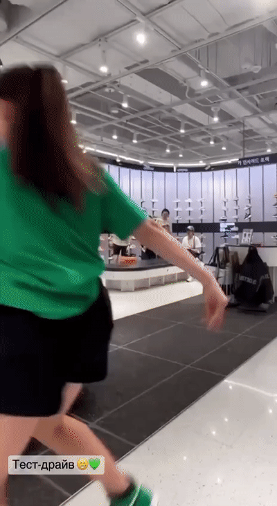Камила Валиева проводит тест-драйв новой обуви