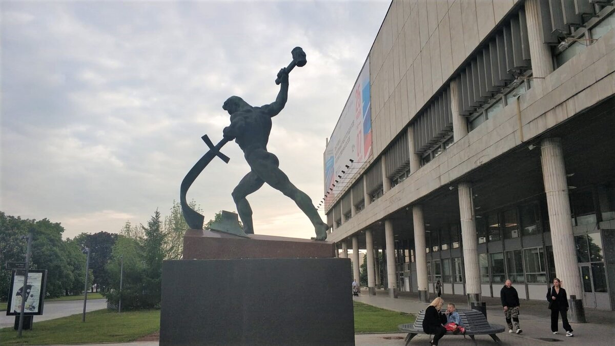 В Новой Третьяковке - новый вернисаж!