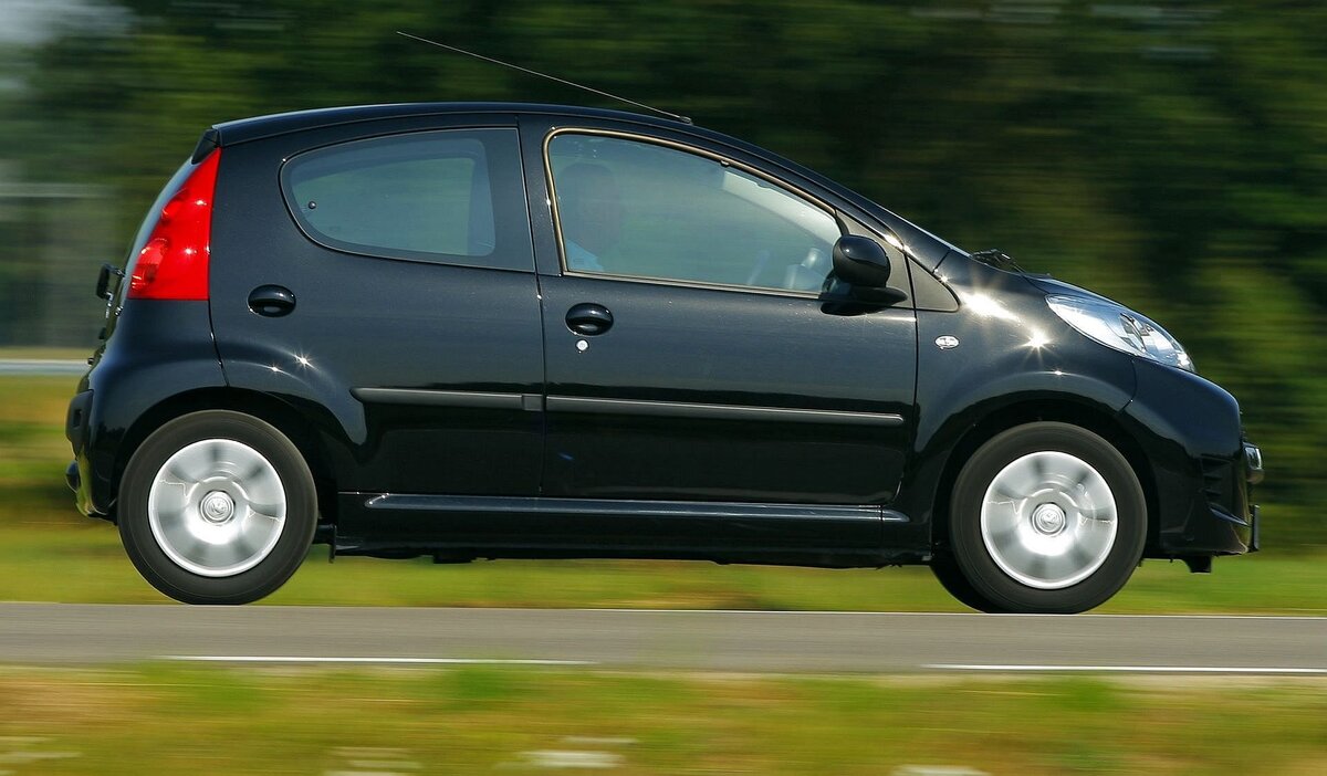      Peugeot 107