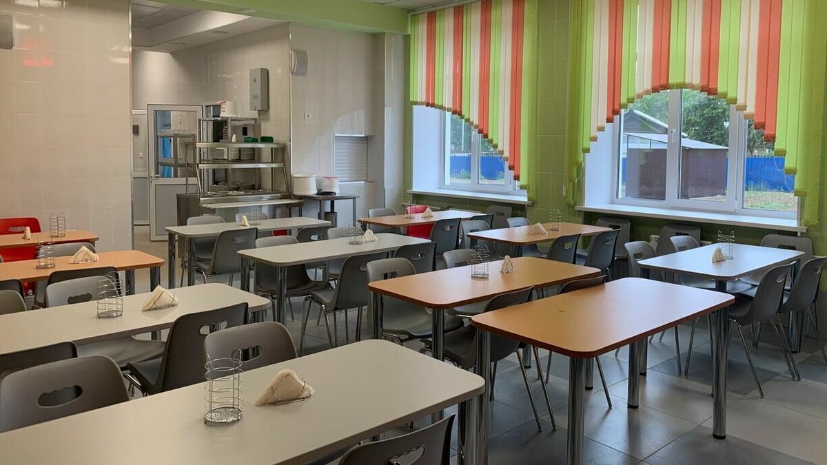     Люди уверены, что скоро качественное образование станет привилегией состоятельных людей. По данным «Новых Известий», француженка Екатерина К. уже более 10 лет занимается образовательным бизнесом и теперь делится в своём блоге печальными наблюдениями.