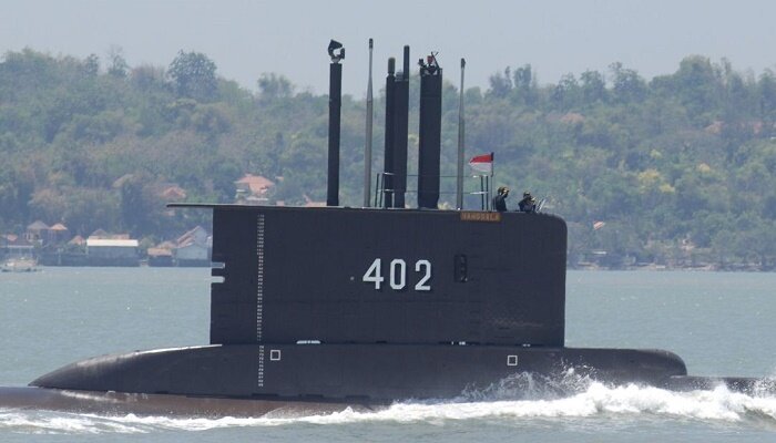 Дизель=электрическая подводная лодка "KRI Nanggala 402" индонезийского ВМФ